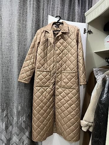 джинсы трубы: Длинная осенняя куртка.размер(44).Продам за 1500 сом.Ни разу не — 1