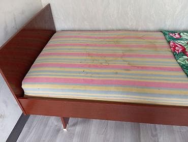 Бычуучу столдор: Стол обеденный/письменный из шлифованного шпона (ориентировочно — 4