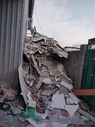 вынос строительный мусор: Вывоз строительного мусора и демонтаж - Профессиональный вывоз — 3