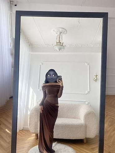 foot patch: Вечернее платье в шоколадном оттенке. - Силуэт: облегающее, длина — 1