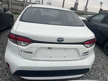 corolla: Toyota Corolla: 2021 г., 1.8 л, Вариатор, Гибрид, Седан — 7