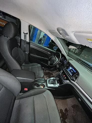 daewoo ravon: Hyundai Elantra: 2018 г., 2 л, Автомат, Бензин, Седан — 7