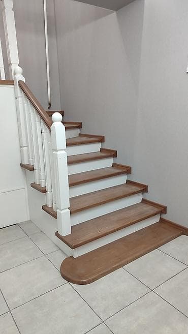 оптом кийимдер: Агач тепкичи Жеке менчик үй үчүн, Жыгачтын туру: Жаңгак жыгачы, Тепкичтин формасы: Көп марштуу, Стиль: Классикалык — 3