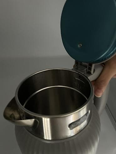 Морозильники: Электрический чайник — 6