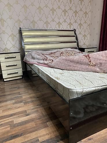 цена лабубу: Прямой диван, Б/у — 3