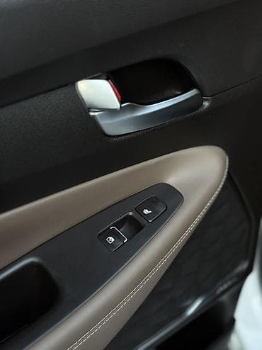 саната нюрас: Hyundai Santa Fe: 2019 г., 2 л, Автомат, Дизель, Кроссовер — 8