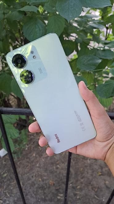 Redmi, Redmi 13C, Б/у, 256 ГБ, цвет - Белый, 2 SIM — 1