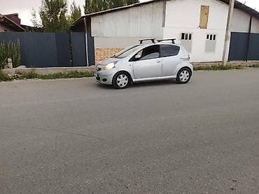 продая: Toyota Yaris: 2010 г., Хэтчбэк — 2