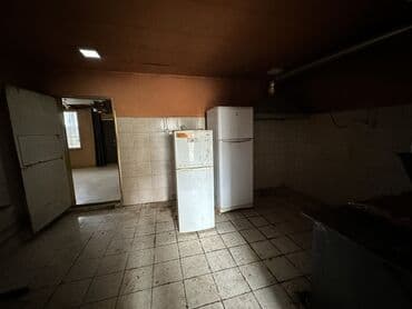 сдаю в аренду помещения: Продаю помещение под бизнес 160 кв. + не большой дворик 5*8. Можно — 10