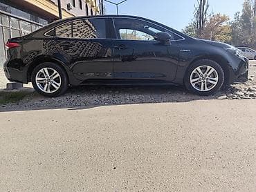 corolla: Toyota Corolla: 2020 г., 1.8 л, Автомат, Гибрид, Седан — 6