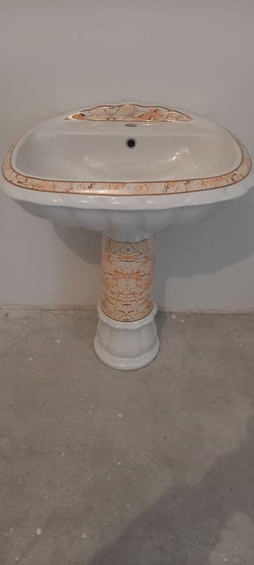 Унитазы и комплектующие: Продаю раковины новый производство Иран оптом — 1