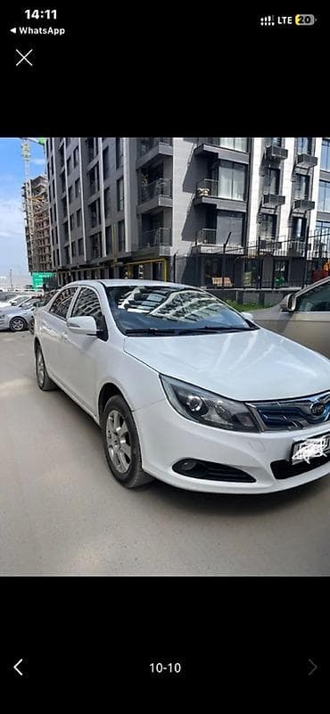 byd e5 цена: BYD E5: 2017 г., Седан — 8