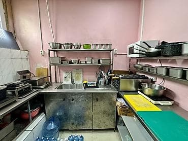 кафе ош: ТЦ Ташрабат Сдается место Продажа бизнеса • общая площадь — 18 м² — 1