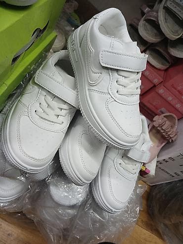 yeezy boost: Белый найк — 1