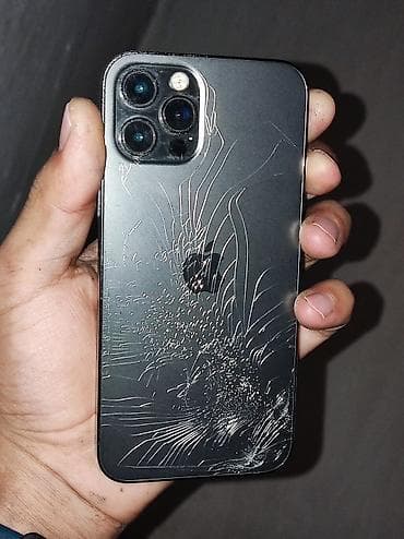 IPhone 12 Pro, Б/у, 256 ГБ, Графит, Чехол, 85 % at lalafo.kg IPhone 12 Pro, Б/у, 256 ГБ, Графит, Чехол, 85 %