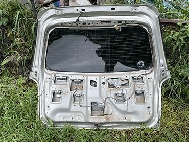 купить диски на авто бишкек: Крышка багажника Mazda, Оригинал — 2
