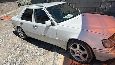 мерс 124 продаю: Mercedes-Benz W124: 1994 г., 2.2 л, Механика, Бензин, Седан — 3