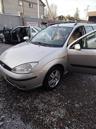 жаз авто: Ford Focus: 2002 г., 2 л, Кол менен иштөөчү, Бензин, Универсал — 4