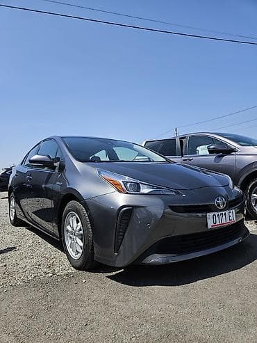 фара галант 8: Toyota Prius: 2022 г., 1.8 л, Автомат, Гибрид, Лифтбек — 2