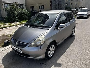 Продажа авто: Honda Fit: 2004 г., 1.3 л, Вариатор, Бензин, Хэтчбэк — 3