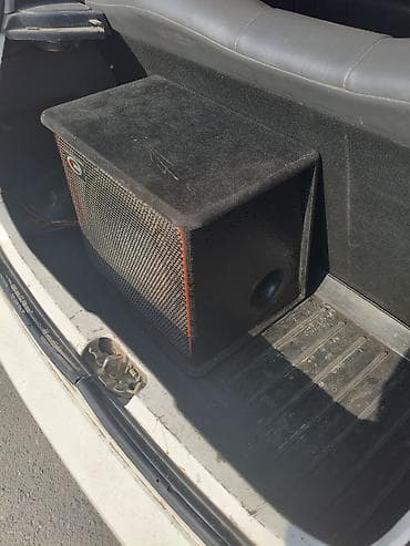 i store: Автомобильный сабвуфер в корпусе - Корпусной сабвуфер с — 1