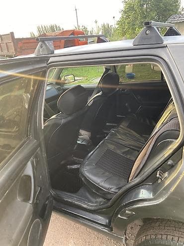 Транспорт: Volkswagen Golf: 1992 г., 1.8 л, Механика, Бензин, Хэтчбэк — 7