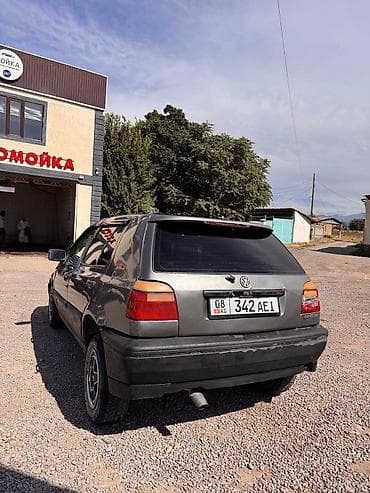 сидение на голф3: Volkswagen Golf: 1993 г., 1.6 л, Механика, Бензин, Хэтчбэк — 5