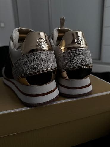 Жеке буюмдар: Кроссовкалар, 36, Michael Kors, Жаңы, түсү - Саргыч боз, Өзү алып кетүү, Акылуу жеткирүү — 2