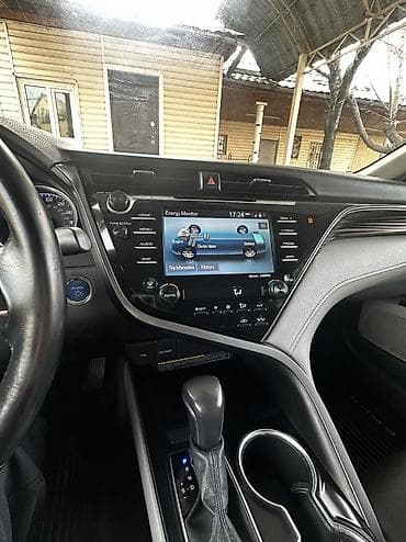 camry 5: Toyota Camry: 2020 г., 2.5 л, Гибрид, Седан — 7