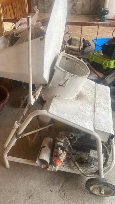Продается штукатурный аппарат at lalafo.kg Продается штукатурный аппарат