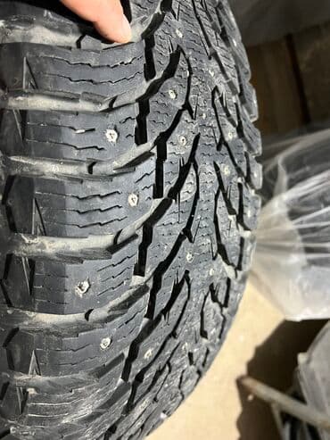 новые шыны: Шины 275 / 50 / R 22, Зимняя шипованная, Б/у, Комплект, Внедорожные (АТ/МТ), Nokian — 2