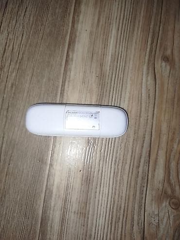 0995 какой оператор: 3G/UMTS USB‑модем Huawei (брендированный Beeline) - Тип: мобильный — 1