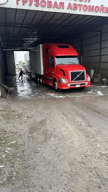 жайфан фура: Тягач, Volvo, 2006 г., Изотермический — 3