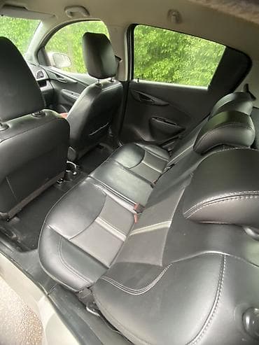 Транспорт: Chevrolet Spark: 2019 г., 1 л, Автомат, Бензин, Хэтчбэк — 6