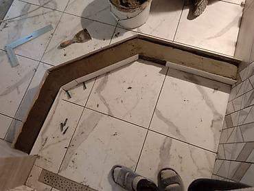 Окна на заказ: Укладка кафеля под ключ 🧱 👷‍♂️ Мастера с большим опытом 🔧 Работаем — 9