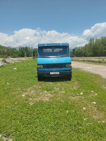 пена химия: Грузовик, Mercedes-Benz, Дубль, 5 т — 1