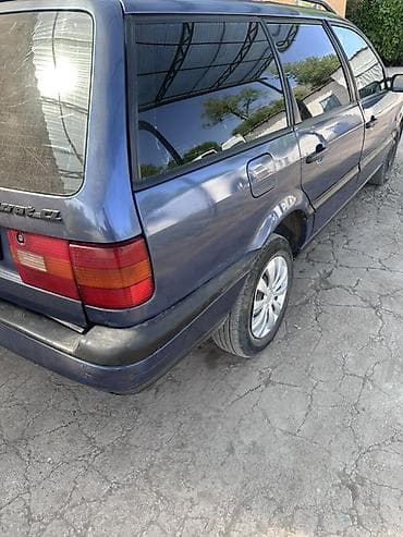 Volkswagen: Volkswagen Passat Variant: 1993 г., 1.8 л, Газ, Универсал — 2