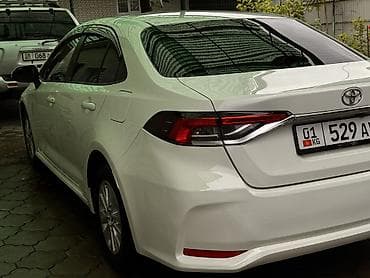 coroll: Toyota Corolla: 2020 г., 1.2 л, Бензин, Седан — 3