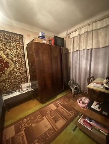 квв: 2 комнаты, 42 м², 1 этаж, Старый ремонт — 5