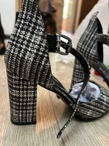 Спецодежда: Продаю туфли Ни разу не надевала Размер 37 Покупала за 1200 продаю — 3