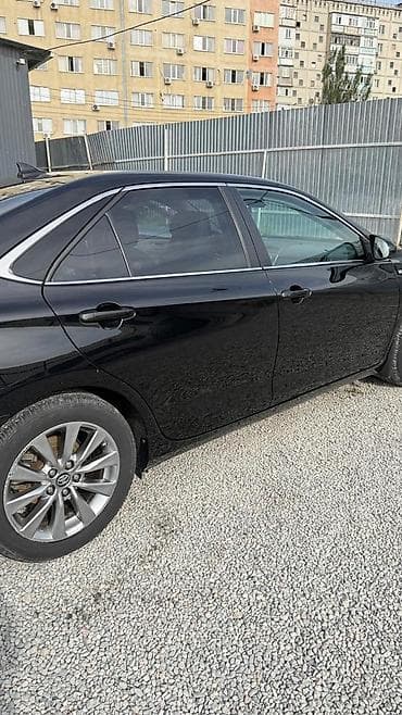 Продажа авто: Toyota Camry: 2016 г., 2.5 л, Автомат, Гибрид, Седан — 3