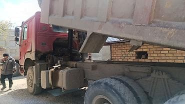 солярка бак: Самосвал Howo Sinotruk (CNHTC), красный. - Тип: тяжелый самосвал 6x4 — 2