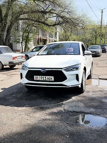 super maz samosval: BYD E2: 2022 г., 0.1 л, Автомат, Электромобиль, Хэтчбэк — 1