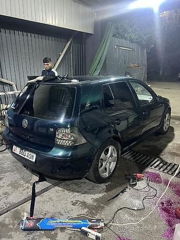 Volkswagen Golf: 1999 г., 1.6 л, Механика, Бензин, Хэтчбэк — 3