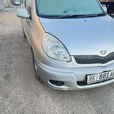 etari 700: Toyota Funcargo: 2003 г., Минивэн — 2