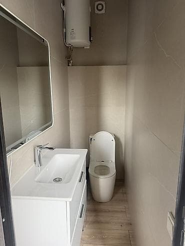 островок сдается: Аренда офисов, 80 м², С отдельным сан узлом — 3