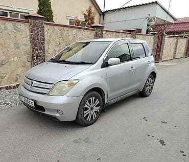 Toyota Ist: 2002 г., Автомат, Бензин, Хэтчбэк