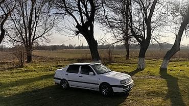 tourer v салон: Volkswagen Vento: 1997 г., 2 л, Ручные, Бензин, Седан — 5