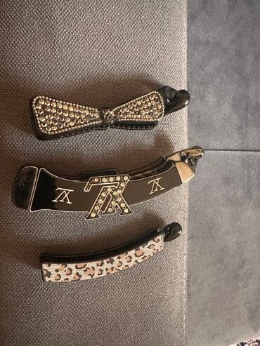 заколка: Заколки бананы новые каждую отдам при покупке всех сразу! Отдельно по — 2