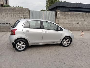 тойота ярис седан 2008: Toyota Yaris: 2008 г., 1.3 л, Автомат, Бензин, Хэтчбэк — 5